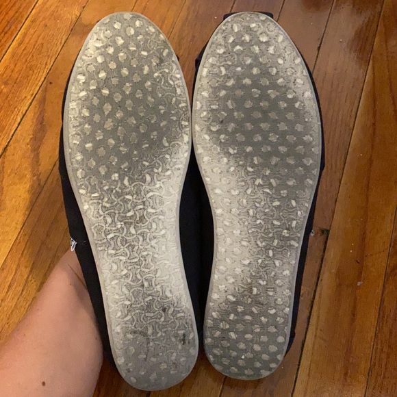 Toms! - Picture 3 of 3